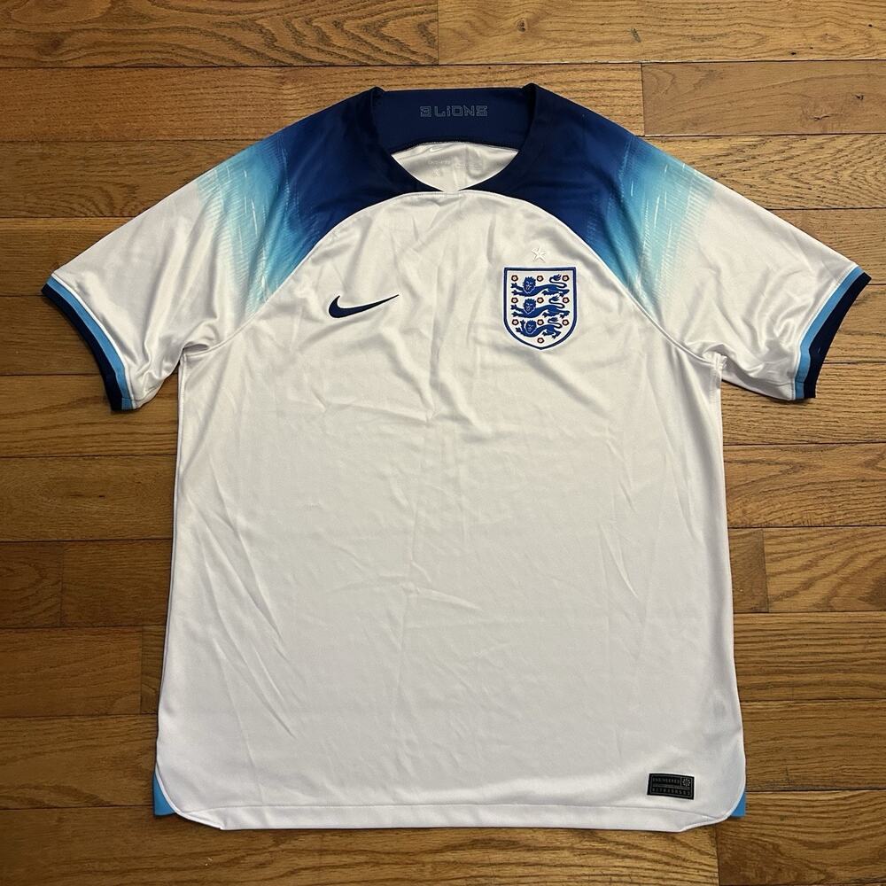 Nike England 3 Lions Home 2022/2023 Home Football Soccer Jersey Large